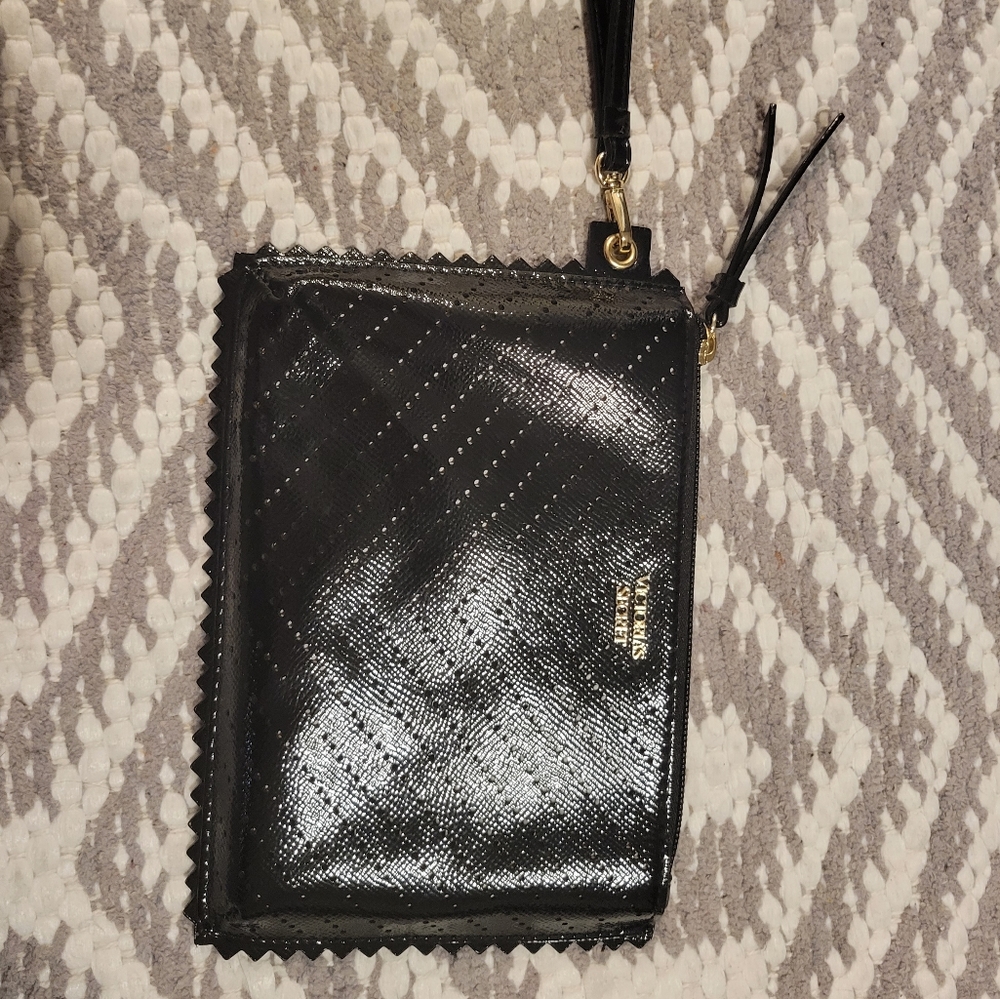 CLOSET CLOSING 💥 VS wristlet